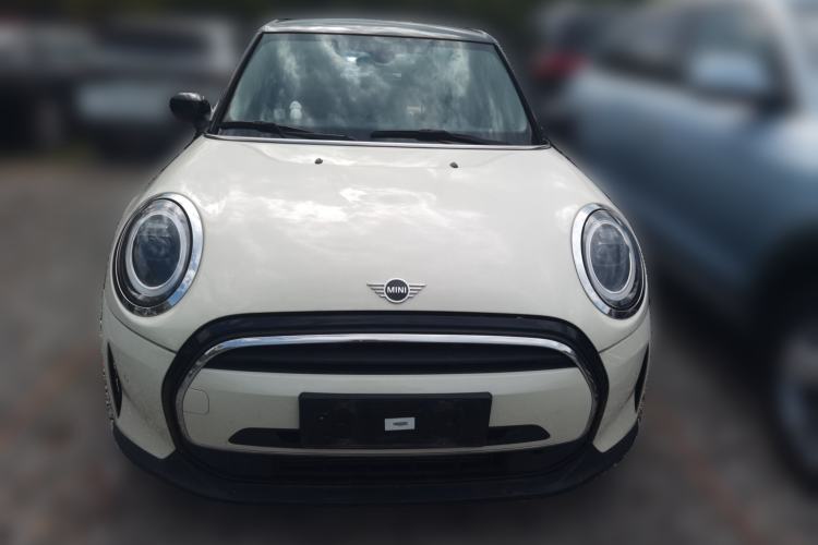 Used MINI 2022 Updated 1.5T COOPER Artist Five-Door Edition Front
