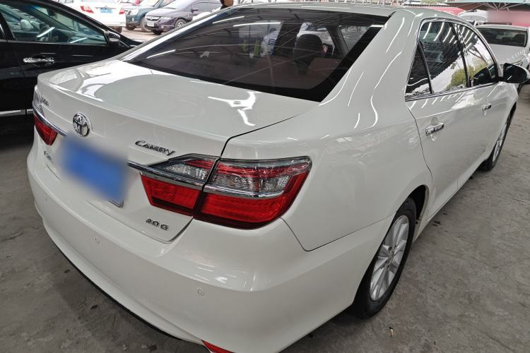 Used Toyota Camry 2015 2.0G Premier Edition
