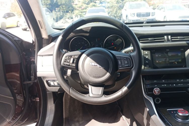 Used Jaguar XFL 2017 XFL 2.0T 240PS Luxury Edition
