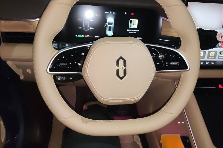 Used Hima AITO M7 2024 1.5T Rear-Drive Plus Version 5 Seats Steering Wheel