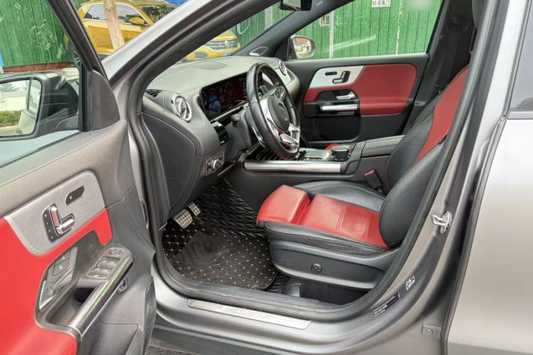 Used Mercedes-Benz GLA AMG 2022 AMG GLA 35 4MATIC Interior 4