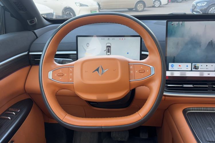 Used Dongfeng eπ eπ008 2025 210 Ultra Range-Extended Version 5 Seats
