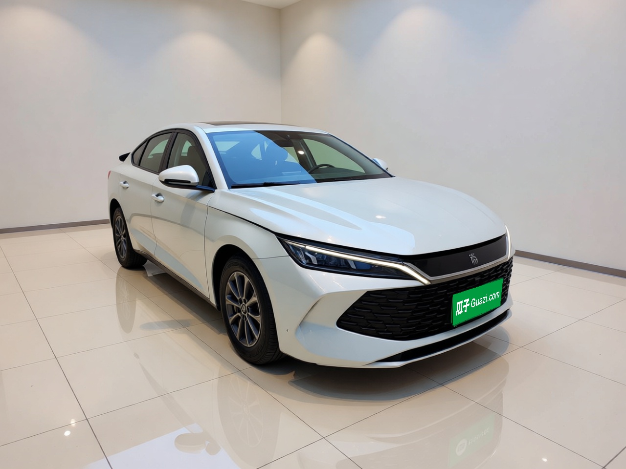 BYD Qin L 2024 DM-i 80KM Leading Model — снимка 3