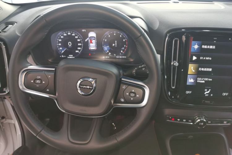 Used Volvo XC40 2022 T4 Four-Wheel Drive Smart & Stylish Edition