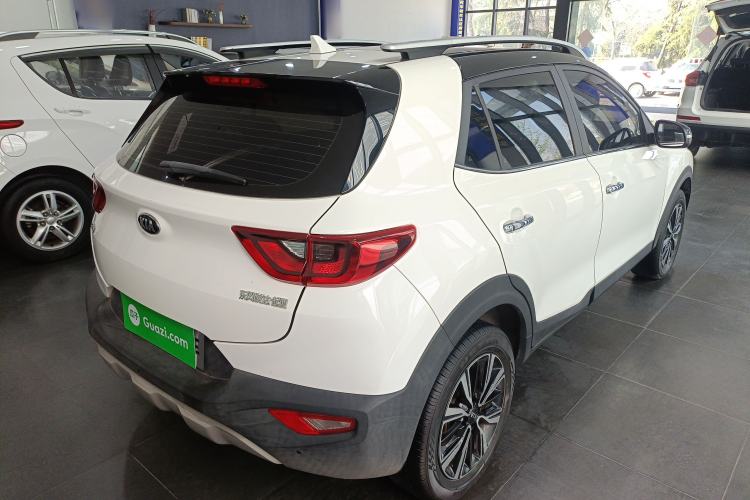 Used Kia kx1 Stonic 2021 1.4L CVT Fun & Sunroof Model