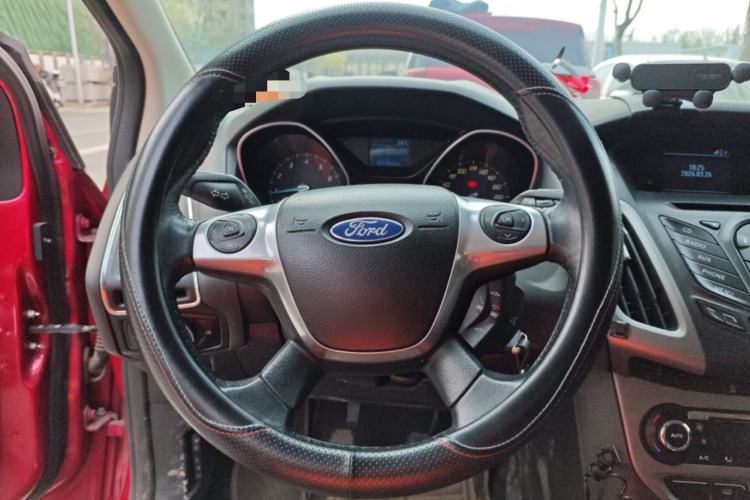 Used Ford Focus 2012 Hatchback 1.6L Manual Fashion Edition