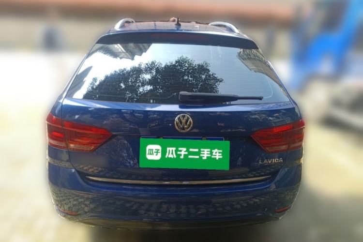 Used Volkswagen Gran Lavida 2015 1.6L Automatic Comfort Edition
