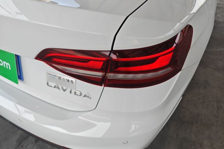 Used Volkswagen Lavida 2023 1.5L Automatic Full-Comfort Edition
