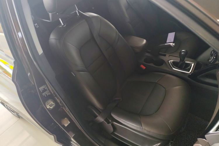 Used GAC Trumpchi GS4 2017 235T Manual Two-Wheel Drive Luxury Edition