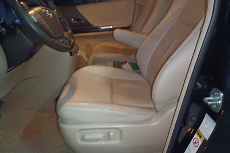 Used Toyota Alphard 2012 2.4L Luxury Edition