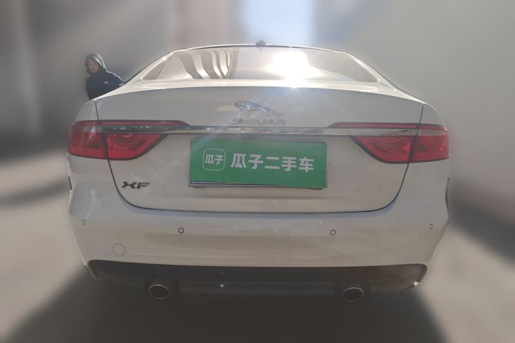 Used Jaguar XF 2016 XF 2.0T Two-Wheel-Drive Luxury Edition