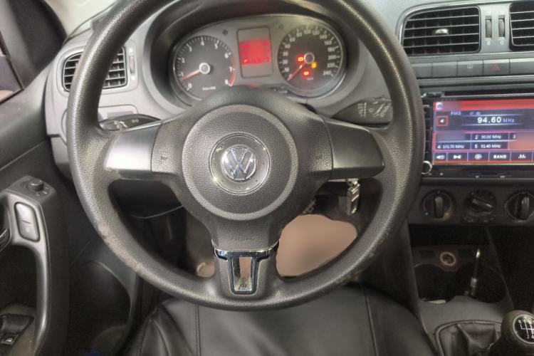 Used Volkswagen Polo 2011 1.4L Manual ZhiLe Edition Steering Wheel