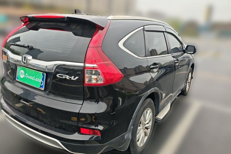 Used Honda CR-V 2016 2.0L Two-Wheel Drive Classic Edition Rear Right 45 Deg