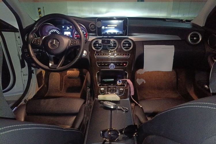 Used Mercedes-Benz C-Class 2015 Facelift C 200 L