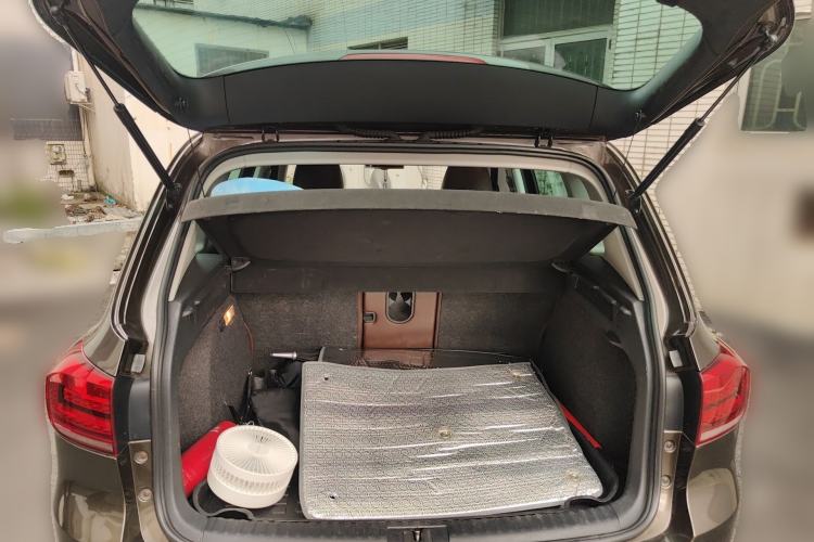 Used Volkswagen Tiguan 2013 2.0 TSI Automatic All-Wheel-Drive Flagship Edition Trunk