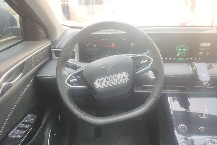 Used NETA U 2022 Zhi400 Pro Ternary Lithium