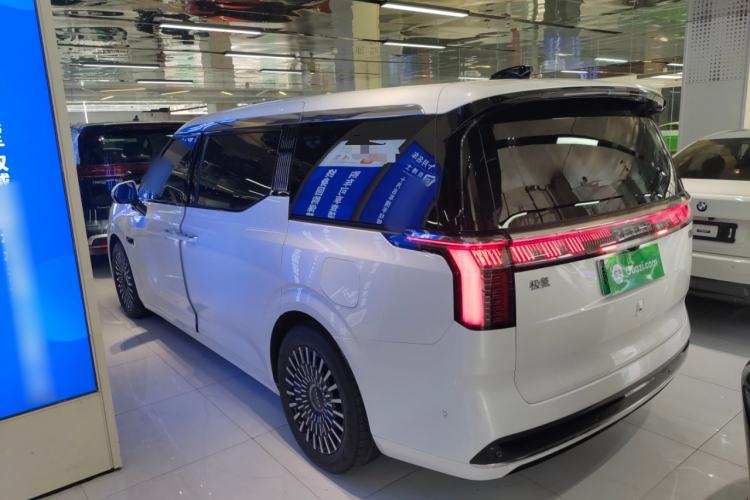 Used Zeekr 009 2022 WE Edition Rear Left 45 Deg