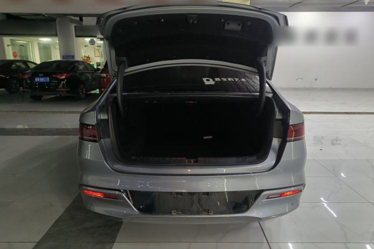 Used BYD Qin PLUS 2024 HONOR Edition DM-i 55KM Leading Model
