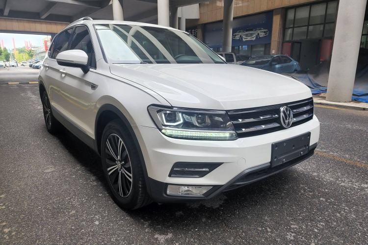 Used Volkswagen Tiguan L 2020 330TSI Automatic Two-Wheel Drive Panoramic Comfort Edition China VI Standard