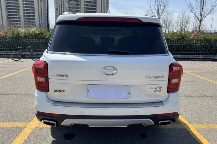 Used GAC Trumpchi GS8 2017 320T Four-Wheel Drive Luxury Smart Connectivity Version (7 Seats) Exterior 4