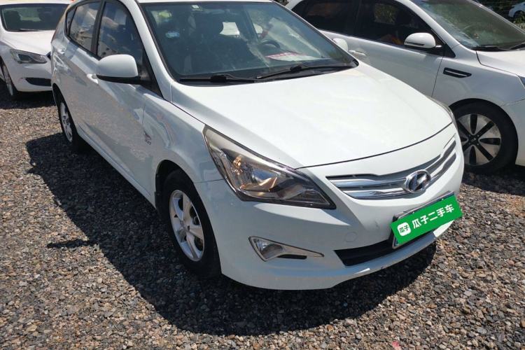 Used Hyundai Verna Ray 2014 1.4L Automatic GLX
