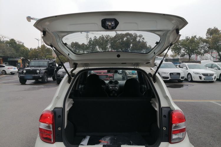 Used Nissan March 2010 1.5L Manual Easi-Style Edition
