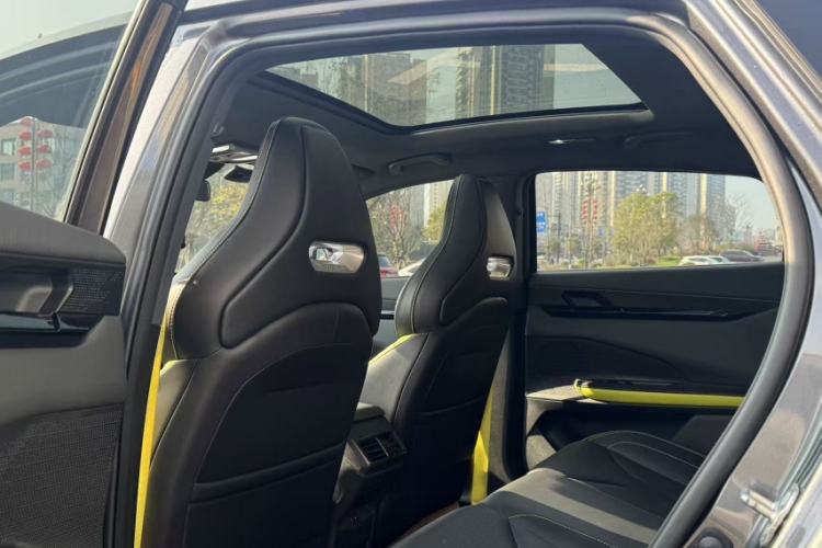 Used Changan UNI-V 2022 2.0T Leading-Speed Edition
