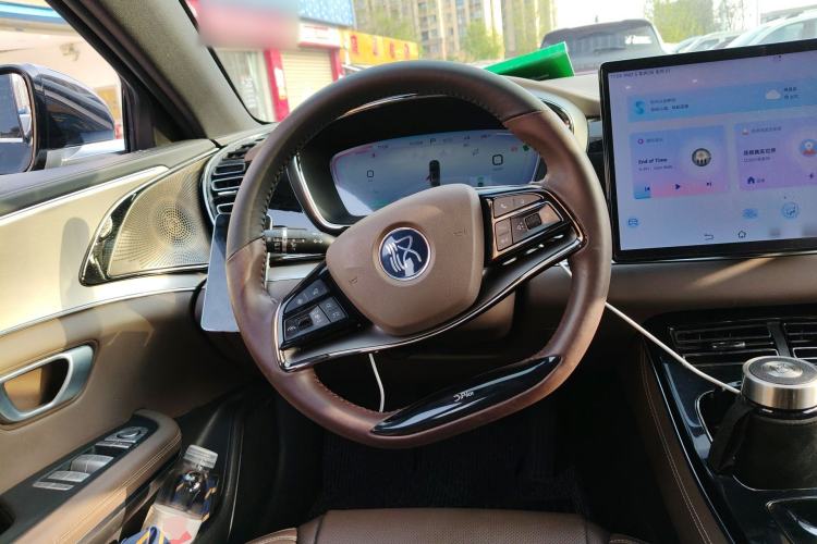 Used BYD Han 2023 EV Champion Edition 605KM Front-Drive Premium Model
