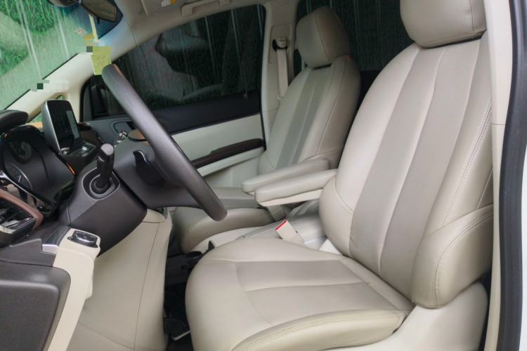 Used Buick GL8 2023 Land Executive Class Smart Enjoyment Model