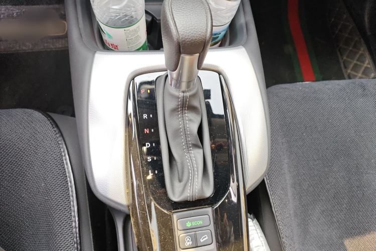 Used Honda HR-V 2023 240TURBO Trendy Edition Gear Lever