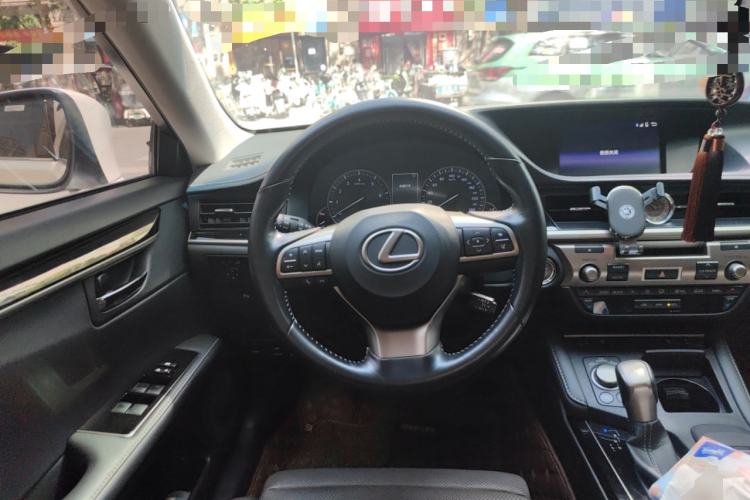 Used Lexus ES 2017 200 30th Anniversary Edition