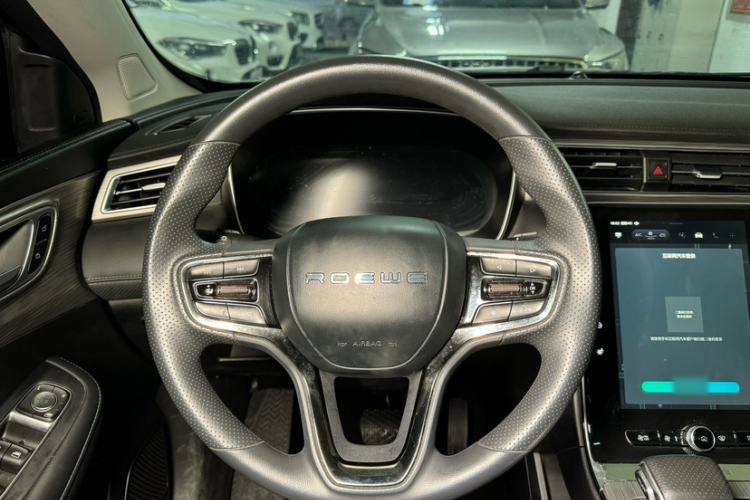 Used Roewe RX5 2023 PLUS 330TGI Automatic Trendsetting Smart Edition