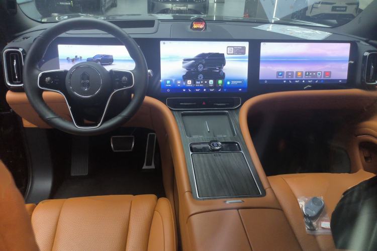 Used Hima AITO M9 2025 All-Electric Max Version 100 kWh 6-Seater