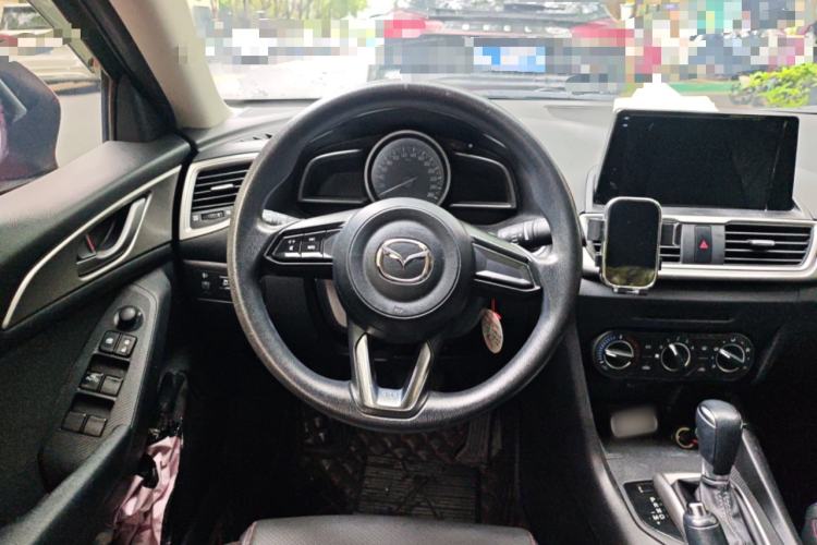 Used Mazda 3 Axela 2017 Sedan 1.5L Automatic Comfort Model Emission Standard China V Steering Wheel