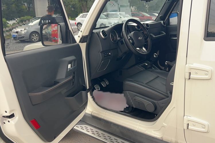 Used BAIC Off-Road BJ40 2016 40L 2.3T Manual All-Wheel Drive Prestige Edition