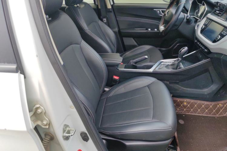 Used Geely Auto Vision X3 2019 Upgraded Model 1.5L CVT Elite Version Right Front Seat