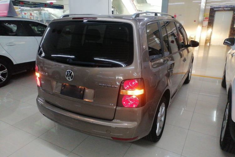 Used Volkswagen Touran 2015 1.4T DSG Comfort Edition 5 Seats