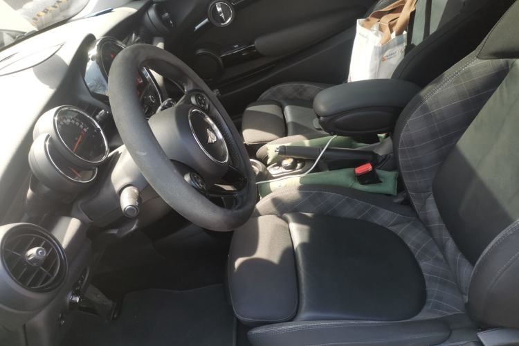 Used MINI 2018 1.5T COOPER Classic Edition
