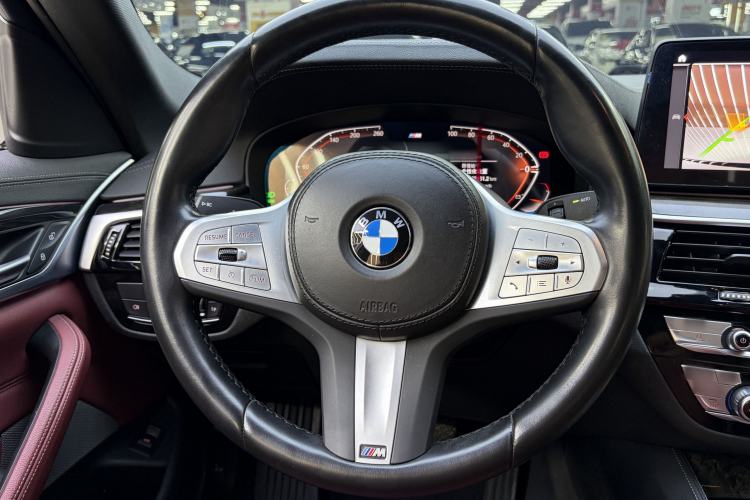 Used BMW 5 Series 2022 Second Facelift 525Li M Sport Package