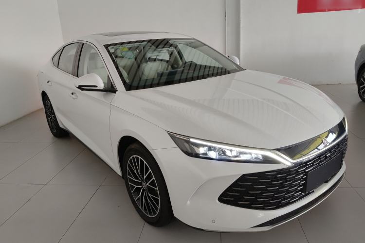 Used BYD Qin L 2024 DM-i 120KM Excellence Model Front Right 45 Deg