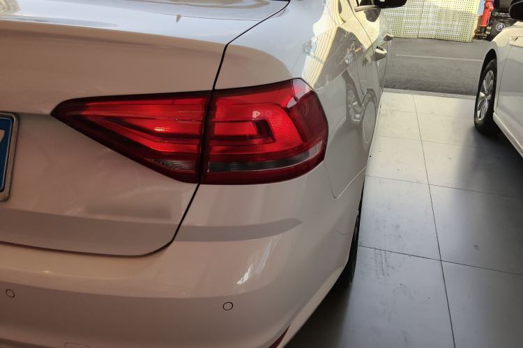 Used Volkswagen Lavida 2017 1.6L Automatic Fashion Edition