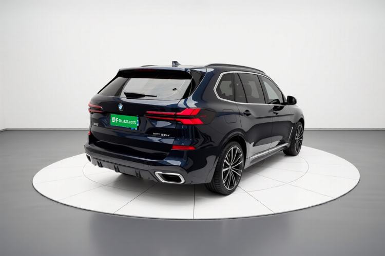 Used BMW X5 2023 xDrive 30Li Luxury M Sport Night Edition Package
