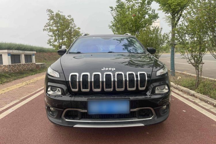 Used Jeep Cherokee 2016 2.4L Superior Edition