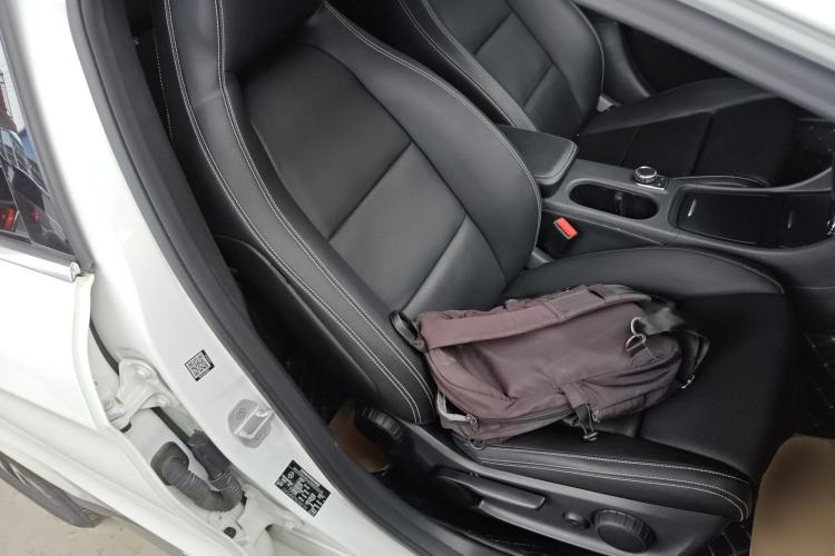 Used Mercedes-Benz GLA 2016 GLA 200 Fashion Model