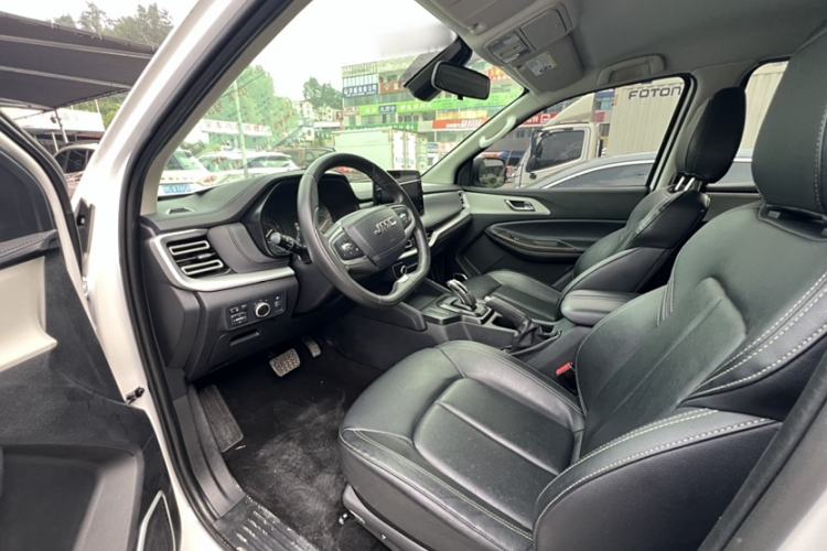 Used JMC Yuhu 7 2022 2.0T Automatic Diesel 4x4 Comfort Edition Standard Wheelbase