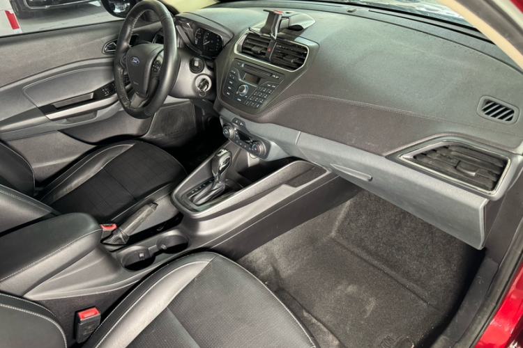 Used Ford Escort 2015 1.5L Automatic Fashion Model