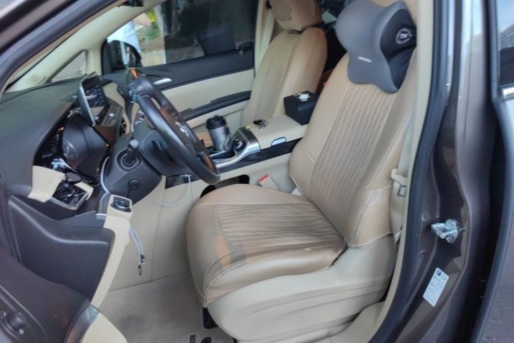 Used Buick GL8 2023 Land Executive Class Deluxe Model
