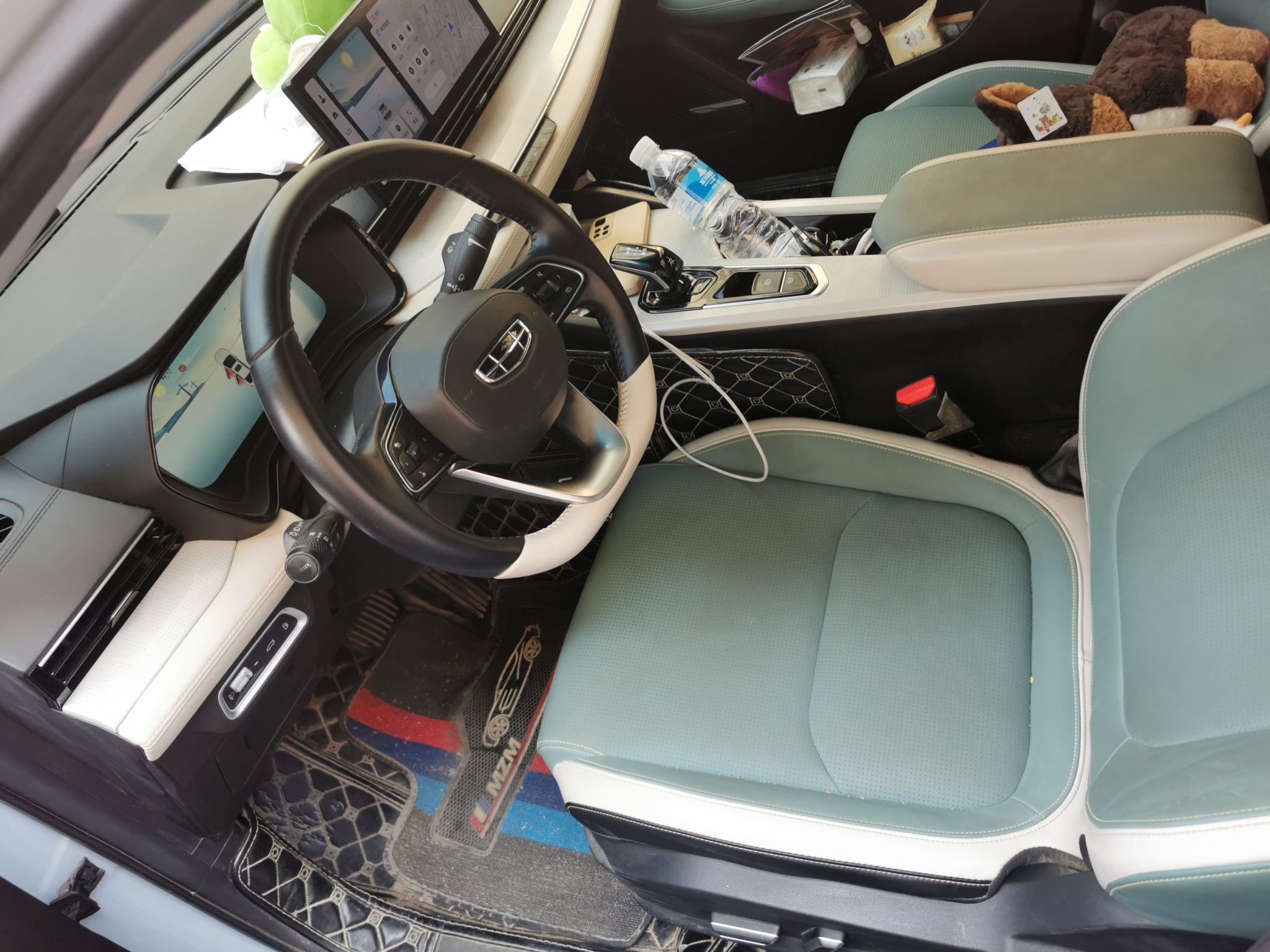 Geely Auto Emgrand L HiP 2022 1.5TD-DHT Pro 100KM Super Rui — снимка 15