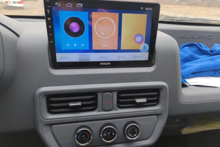 Used Wuling Yangguang 2025 Model 400km Bus Edition—Comfort Edition