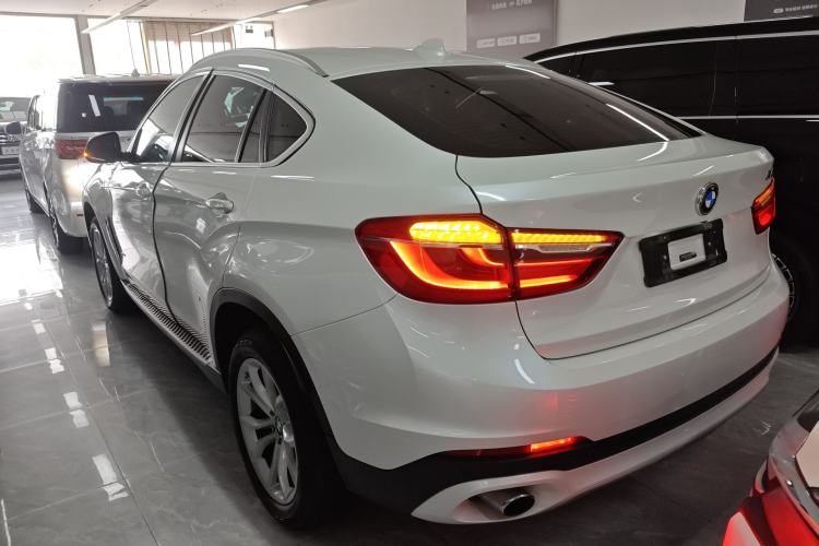 Used BMW X6 2015 xDrive35i Leading Model Exterior 2